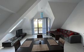 Stunning 2-Bed Apartment In Sea Resort Varna