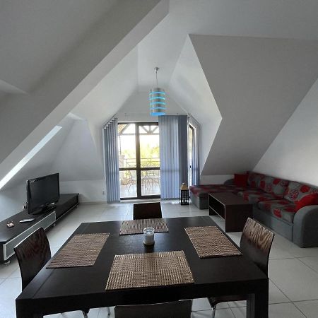Stunning 2-Bed Apartment In Sea Resort Varna Св. Св. Константин и Елена Екстериор снимка