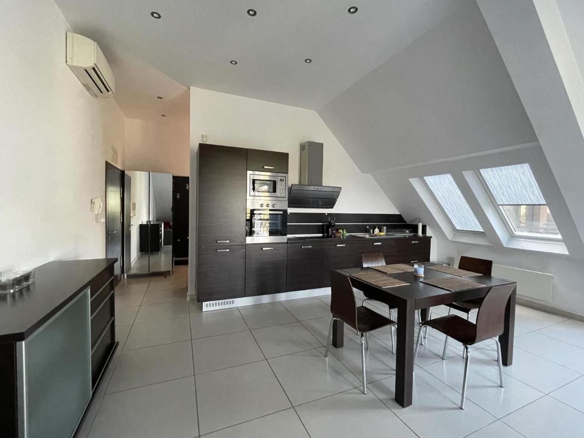 Stunning 2-Bed Apartment In Sea Resort Varna Св. Св. Константин и Елена Екстериор снимка