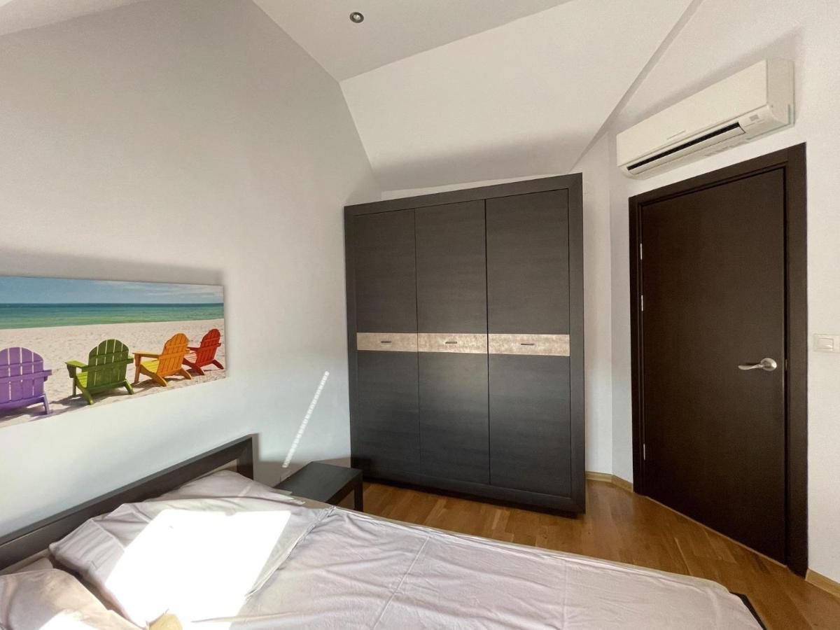 Stunning 2-Bed Apartment In Sea Resort Varna Св. Св. Константин и Елена Екстериор снимка